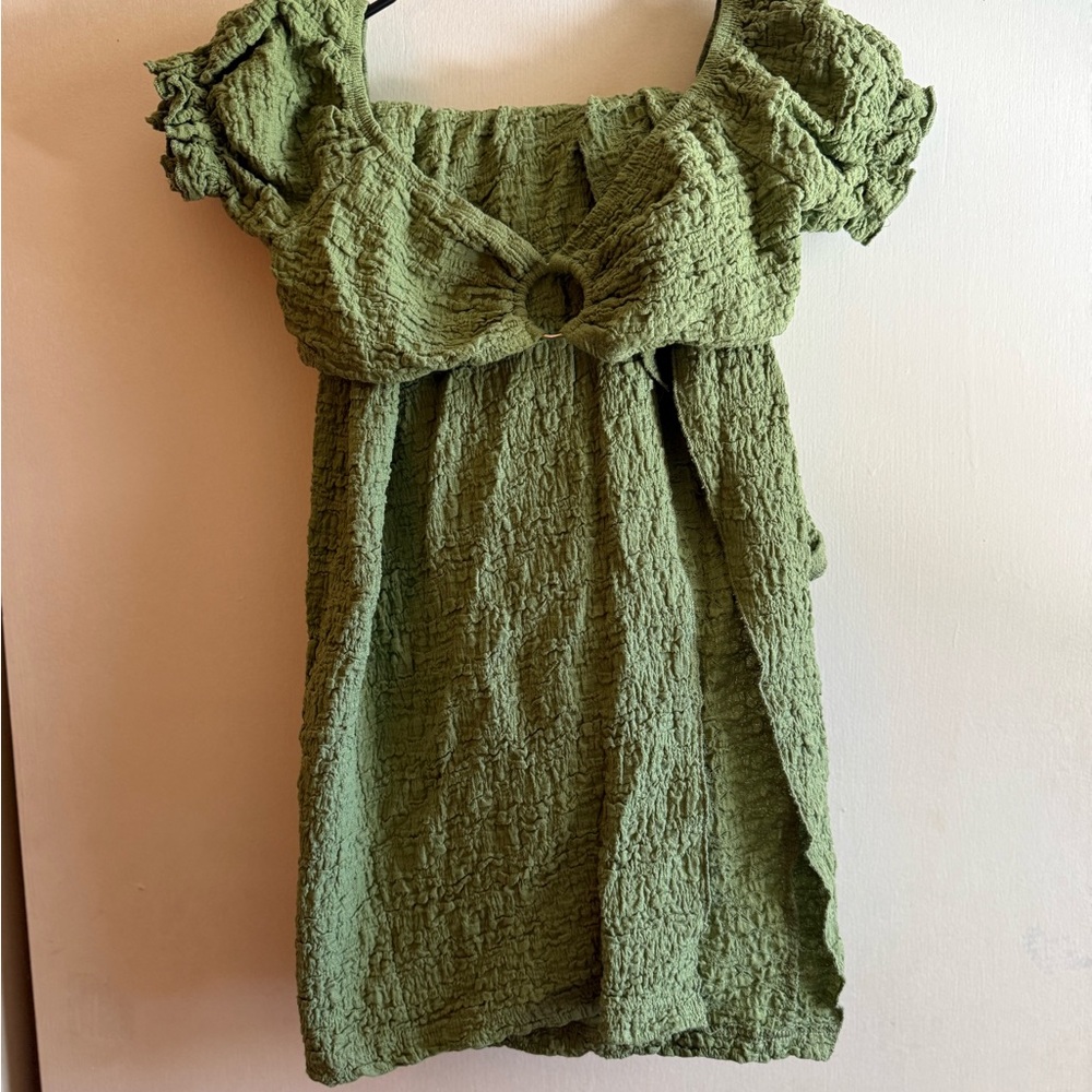 Green Textured Dress with Ring Detail